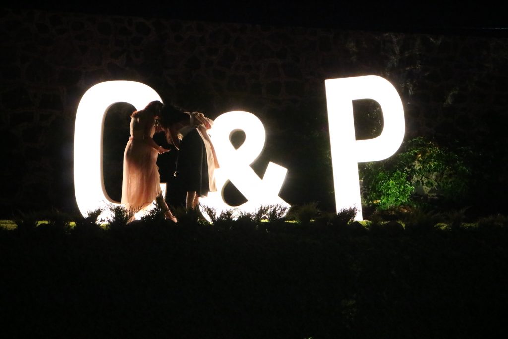 Letras gigantes en Terraza Bugambilias