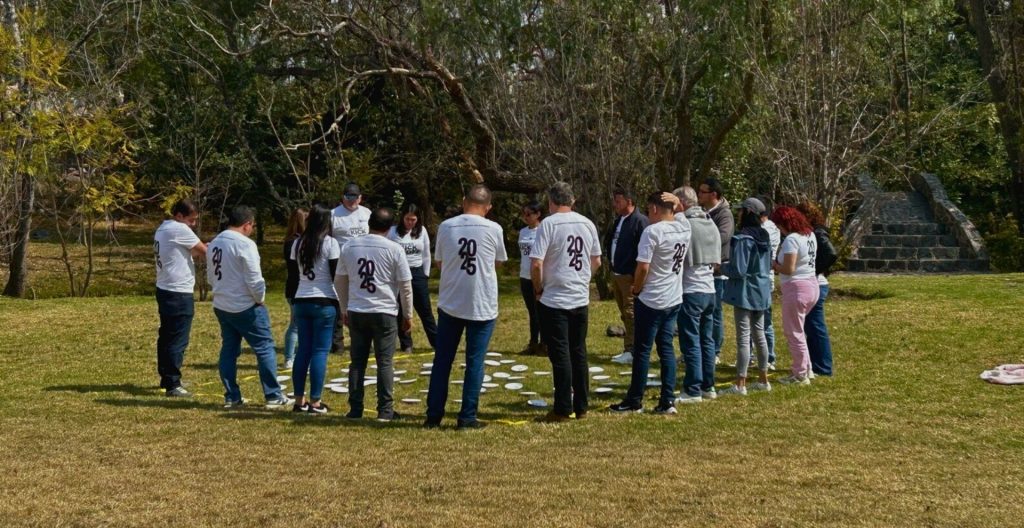 El salario emocional define la lealtad del talento moderno.